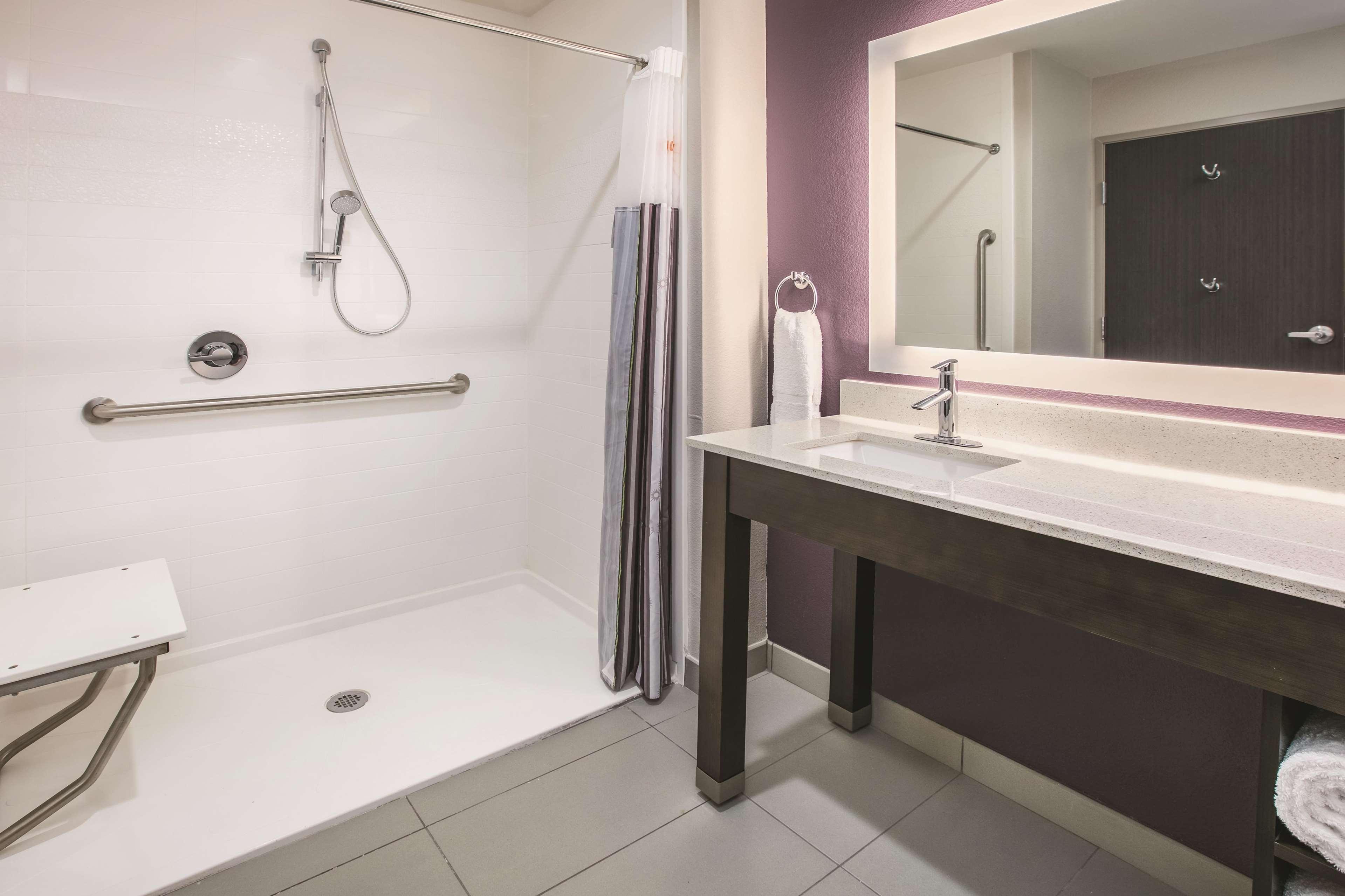 La Quinta By Wyndham Dallas - Richardson Exterior photo